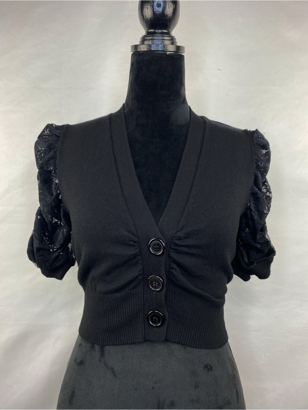 Y2K Takeout Black Cropped Cardigan Ruched Lace Sleeve Button Front Size Medium